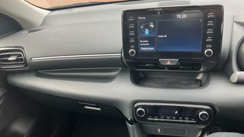 Toyota Yaris 1.5 Hybrid Design 5dr CVT Hybrid Hatchback